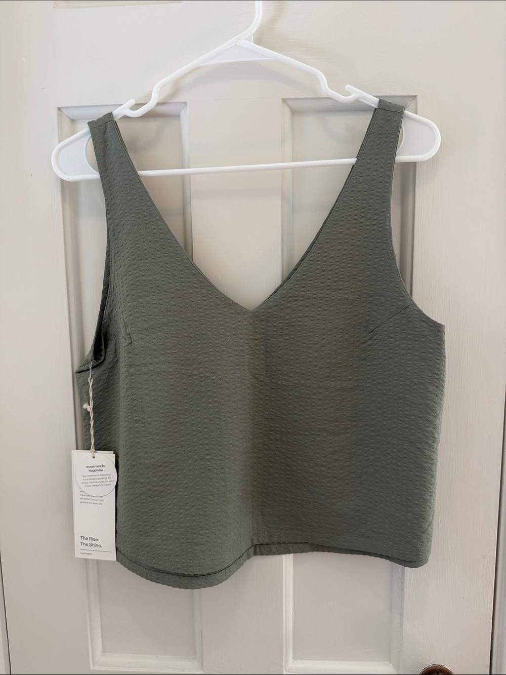 NWT Vuori Olive Green Textured V-Neck Tank